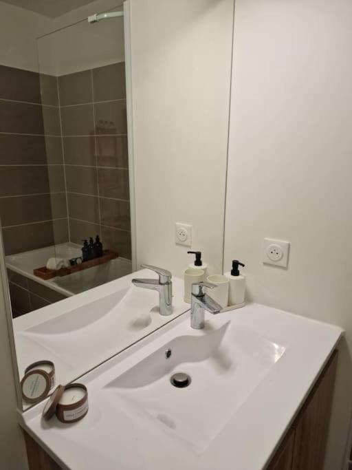 Cozy Apartment Near Paris Кламар Экстерьер фото